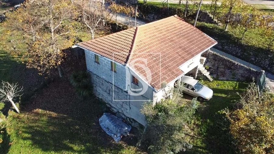 Moradia T3 para Venda em Rossas Foto 8