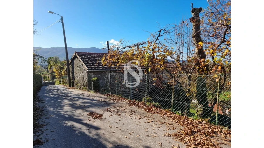 Moradia T3 para Venda em Rossas Foto 11