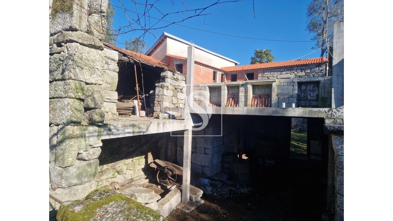 Moradia T3 para Venda em Anjos e Vilar do Chão Foto 1