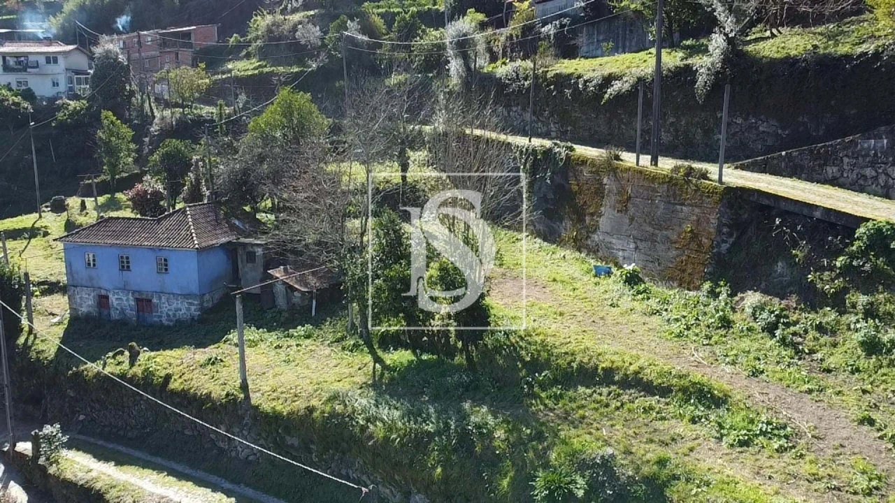 Moradia T2 para Venda em Parada do Bouro Foto 3