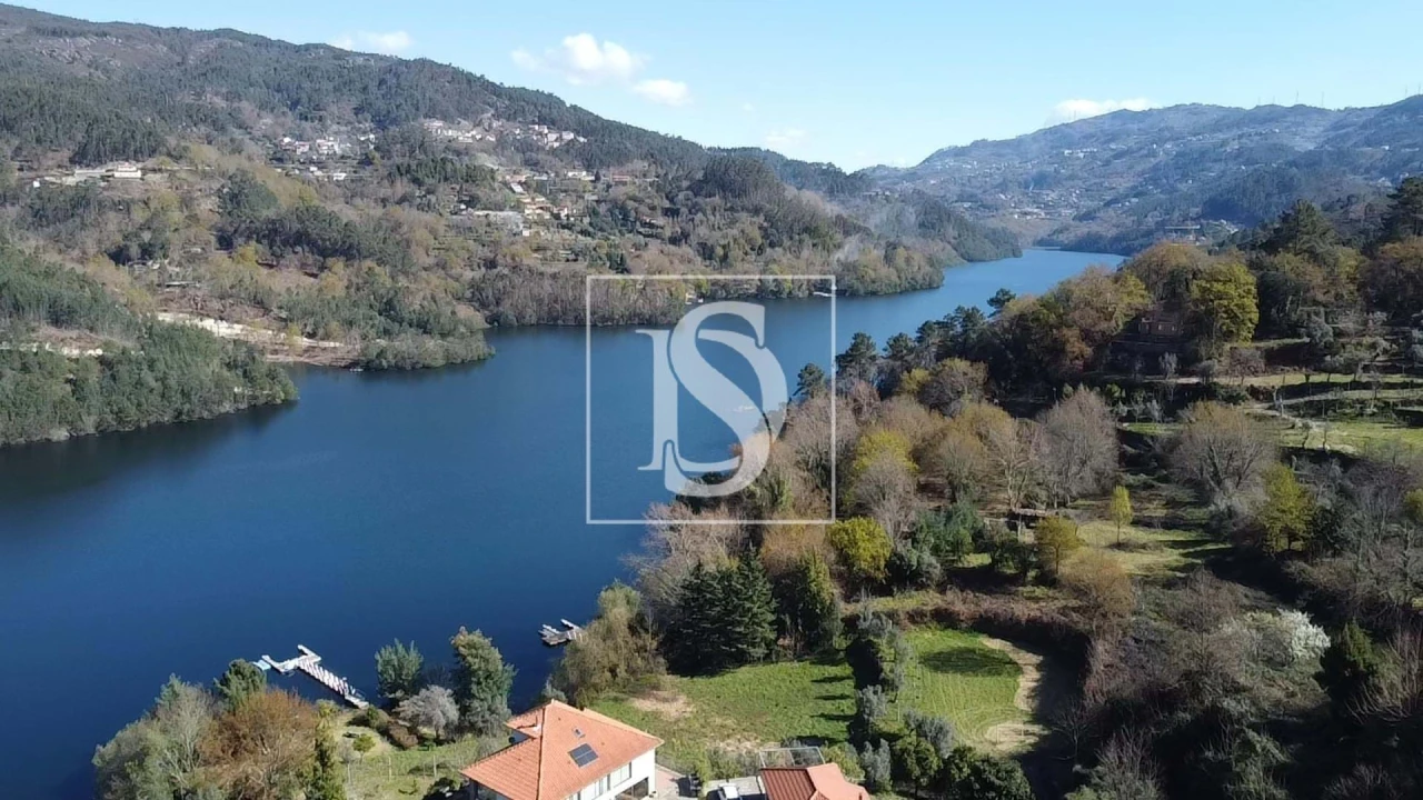 Moradia T2 para Venda em Parada do Bouro Foto 14