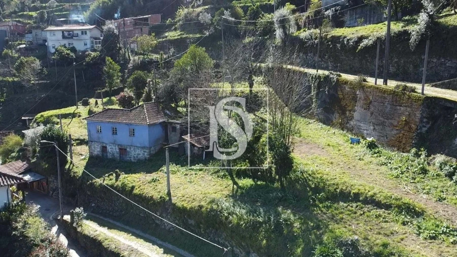 Moradia T2 para Venda em Parada do Bouro Foto 2