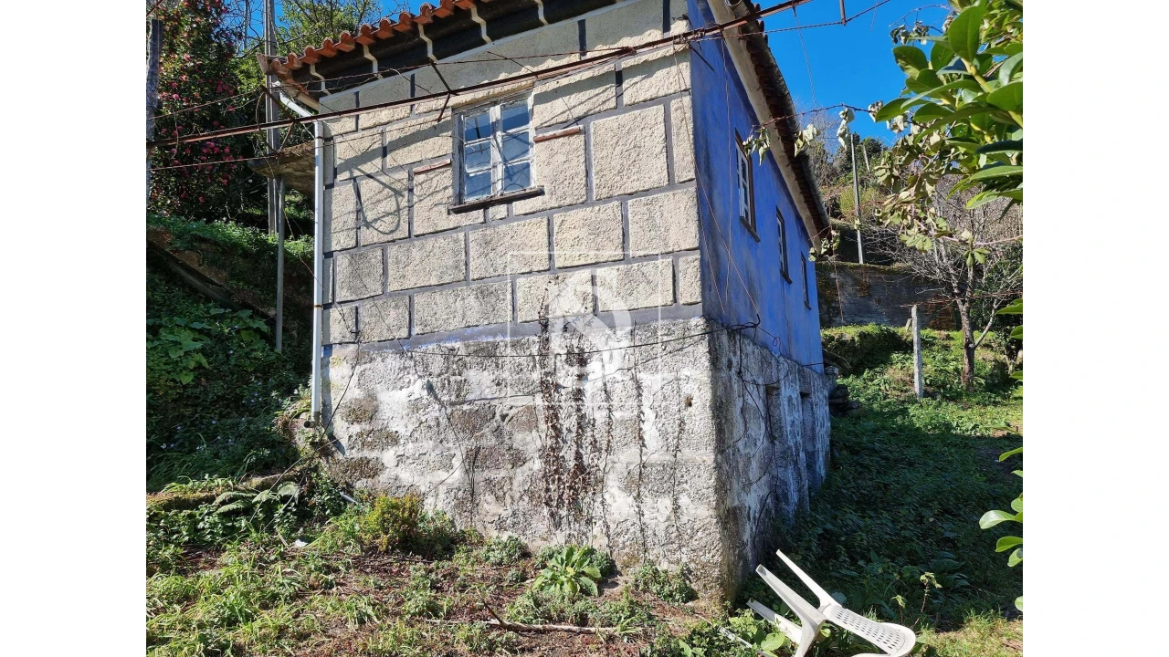 Moradia T2 para Venda em Parada do Bouro Foto 23