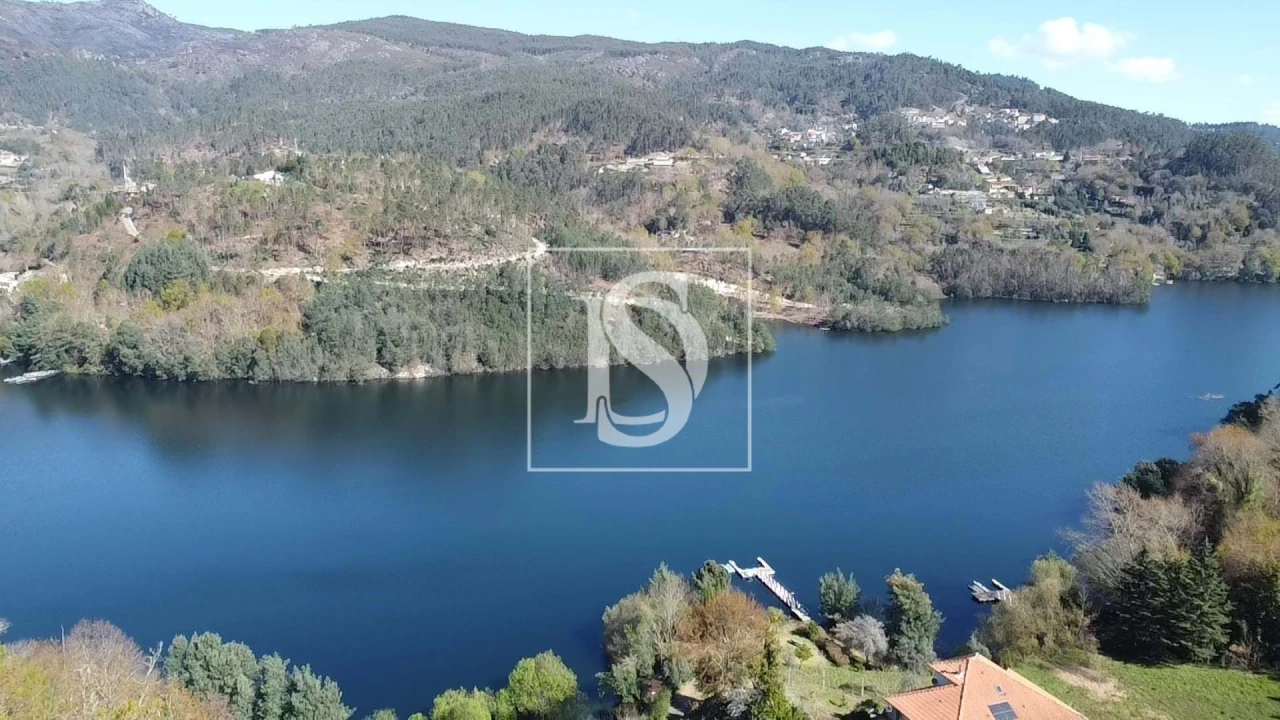 Moradia T2 para Venda em Parada do Bouro Foto 13