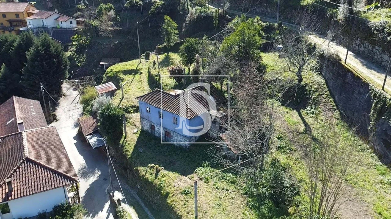 Moradia T2 para Venda em Parada do Bouro Foto 6