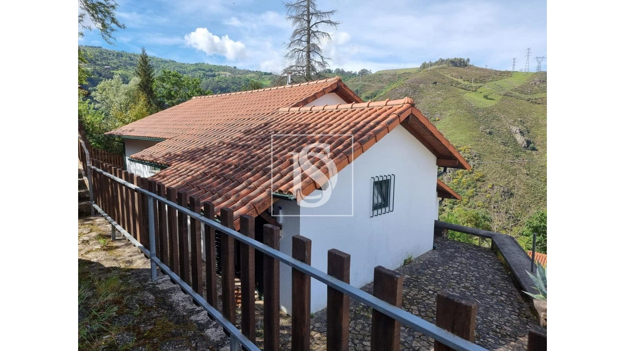 Moradia T3 para Venda em Ferral Foto 6