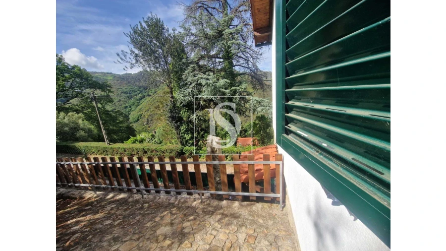 Moradia T3 para Venda em Ferral Foto 17