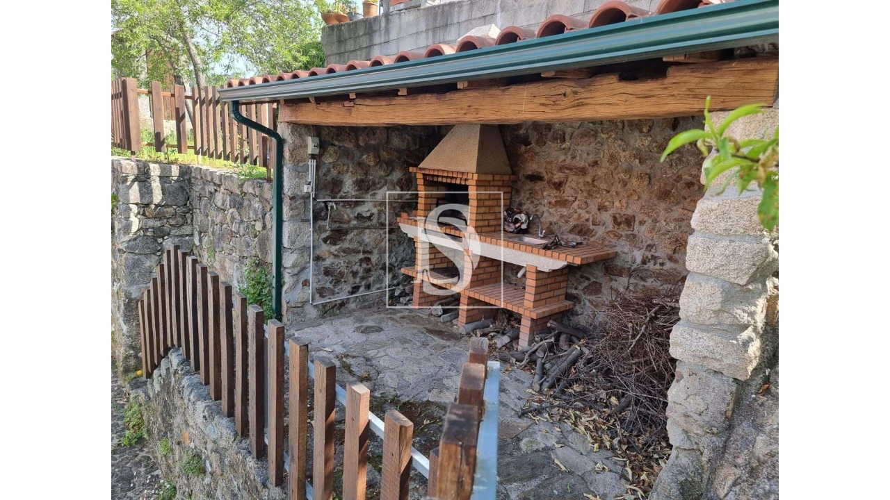 Moradia T3 para Venda em Ferral Foto 13