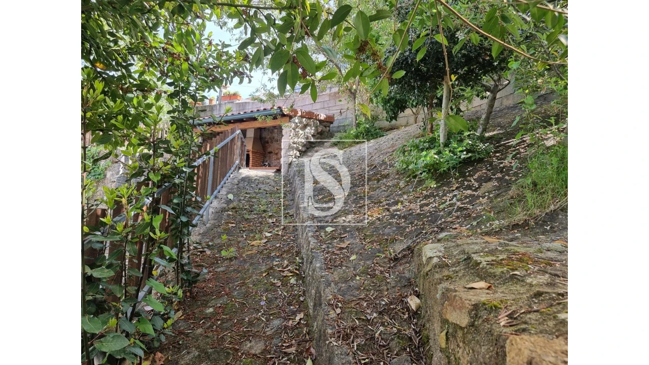 Moradia T3 para Venda em Ferral Foto 11