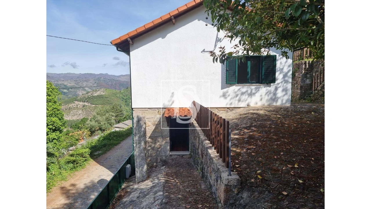 Moradia T3 para Venda em Ferral Foto 5