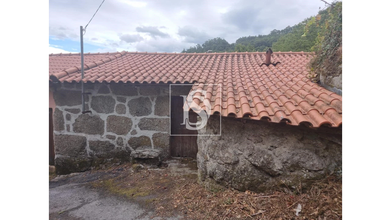 Moradia T2 para Venda em Ventosa e Cova Foto 3