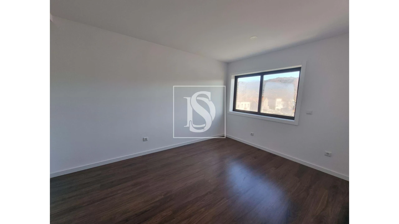 Apartamento T3 para Venda em Vieira do Minho Foto 16