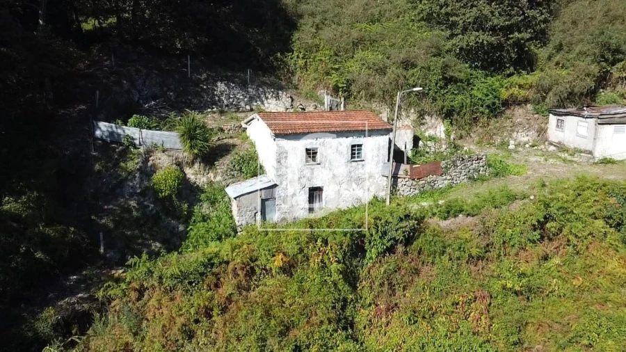 Moradia T2 para Venda em Cantelães Foto 16