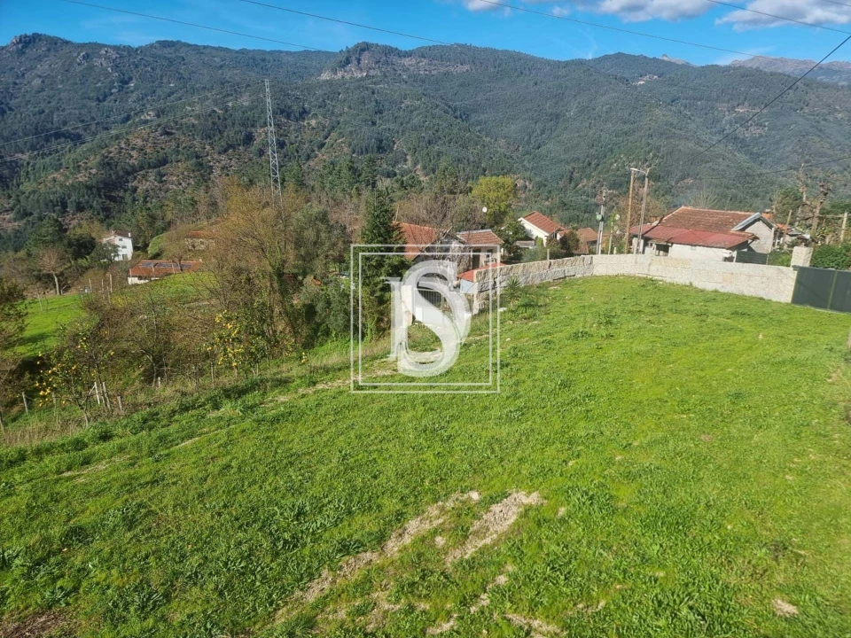 Terreno para Venda em Santa Clara de Louredo Foto 18
