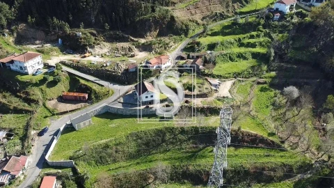 Terreno para Venda em Santa Clara de Louredo