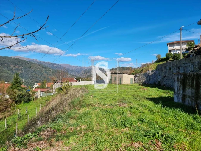 Terreno para Venda em Santa Clara de Louredo Foto 2