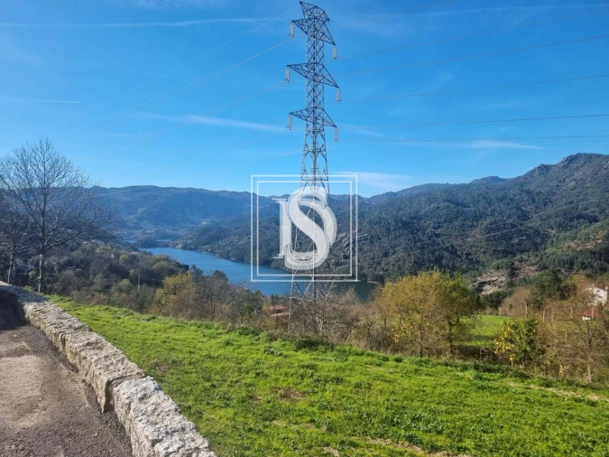 Terreno para Venda em Santa Clara de Louredo Foto 17