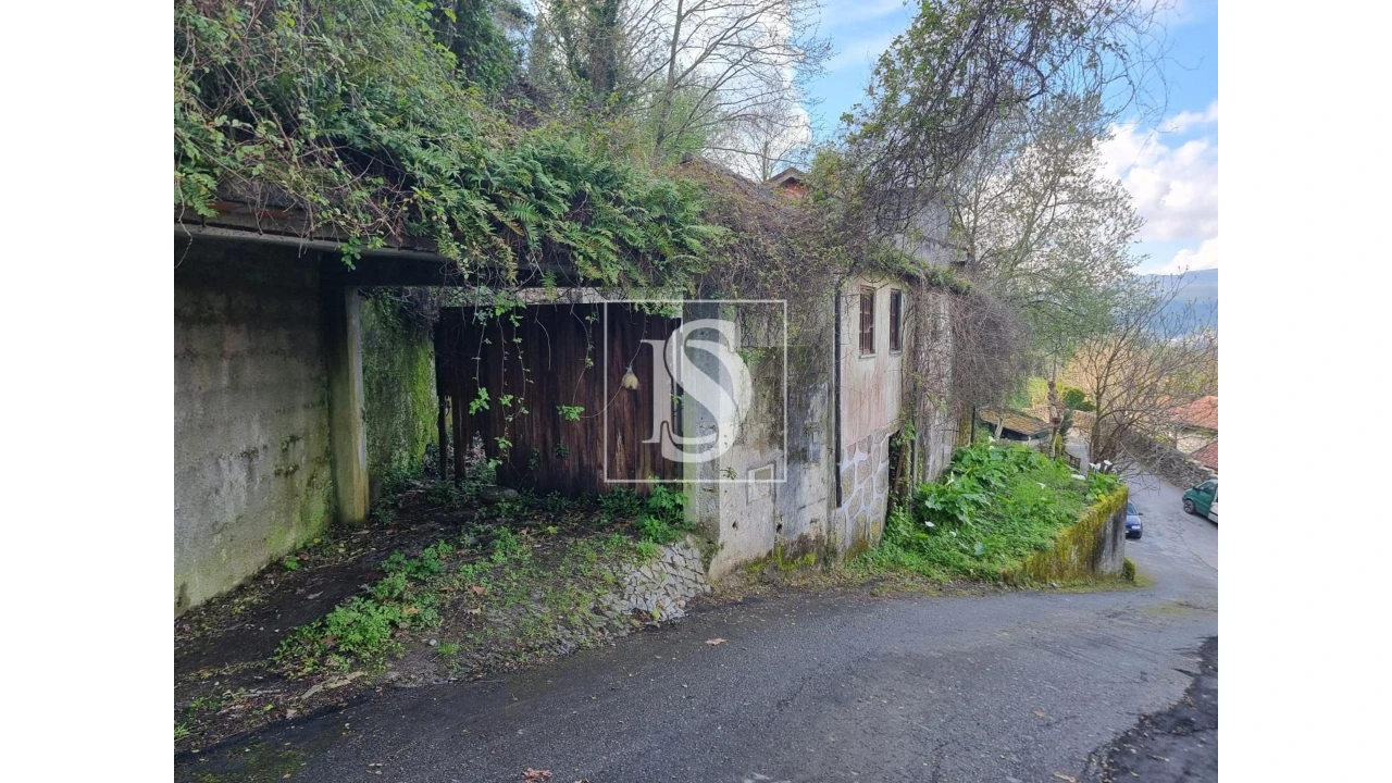 Moradia T3 para Venda em Parada do Bouro Foto 6