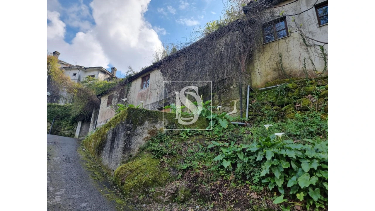 Moradia T3 para Venda em Parada do Bouro Foto 4