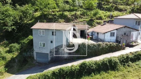 Moradia T5 para Venda em Santa Clara de Louredo