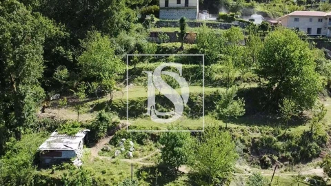 Moradia T5 para Venda em Santa Clara de Louredo