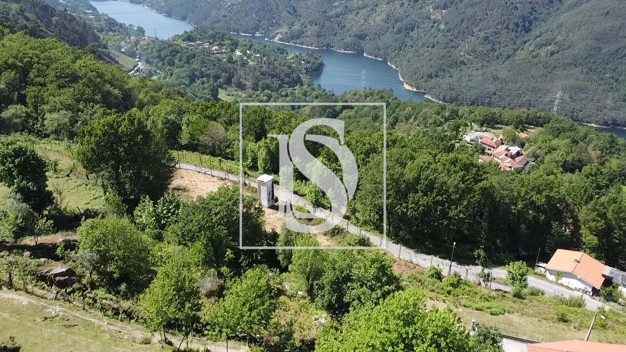Moradia T5 para Venda em Santa Clara de Louredo Foto 36
