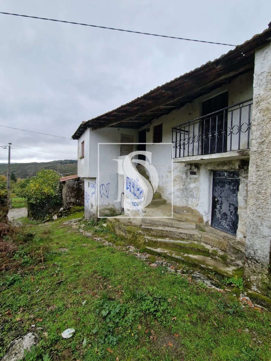 Moradia T2 para Venda em Ruivães e Campos Foto 6