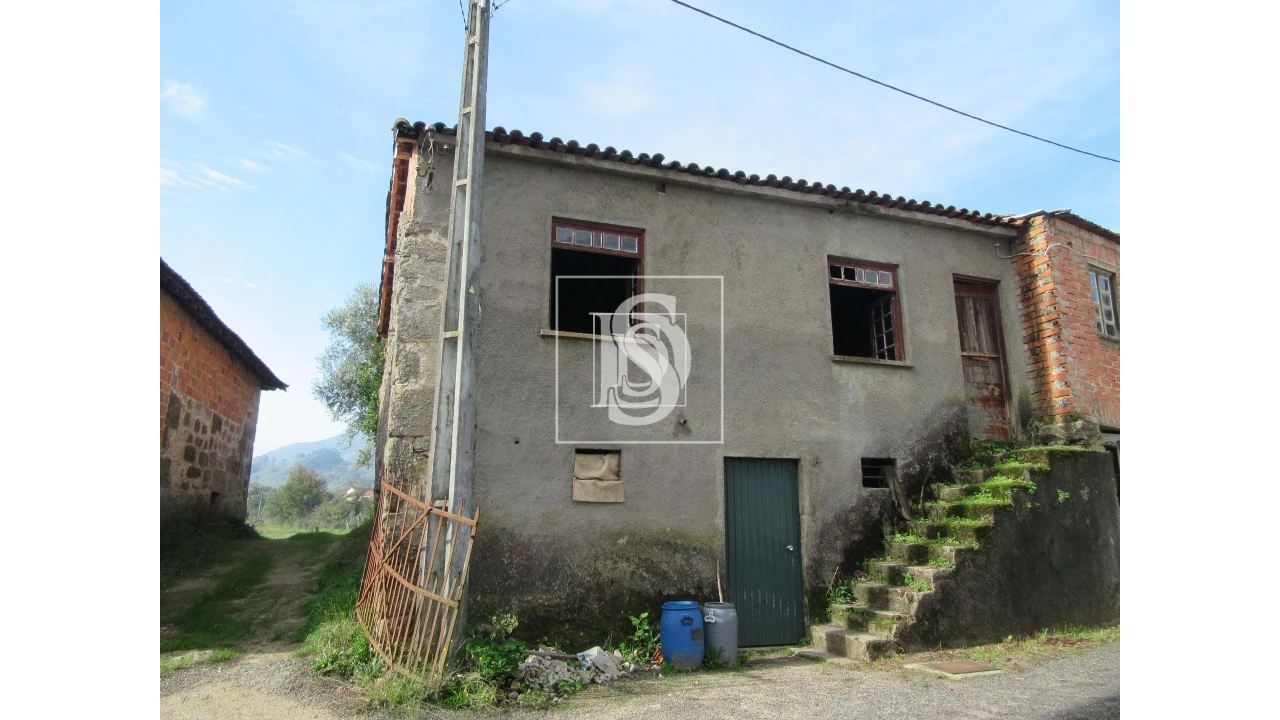 Quinta para Venda em Campo de Besteiros Foto 1