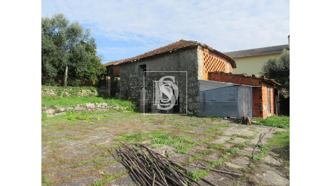 Quinta para Venda em Campo de Besteiros Foto 3