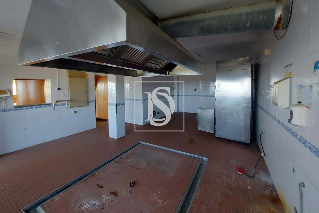 Prédio para Venda em Santiago de Besteiros Foto 36