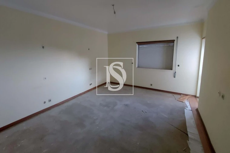 Prédio para Venda em Santiago de Besteiros Foto 27