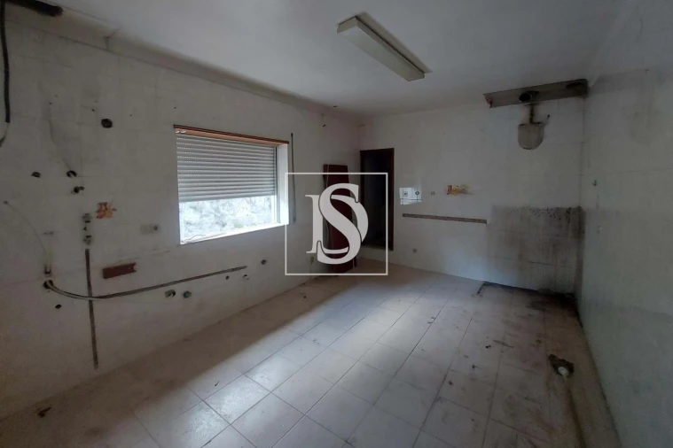 Prédio para Venda em Santiago de Besteiros Foto 40