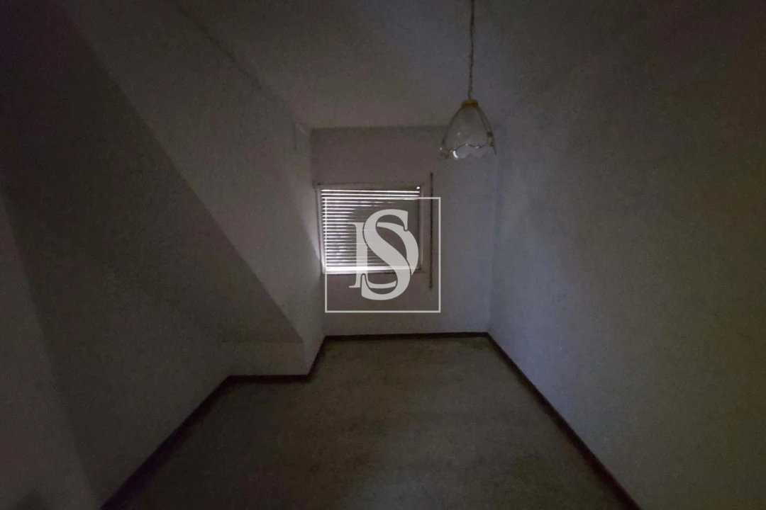 Prédio para Venda em Santiago de Besteiros Foto 31