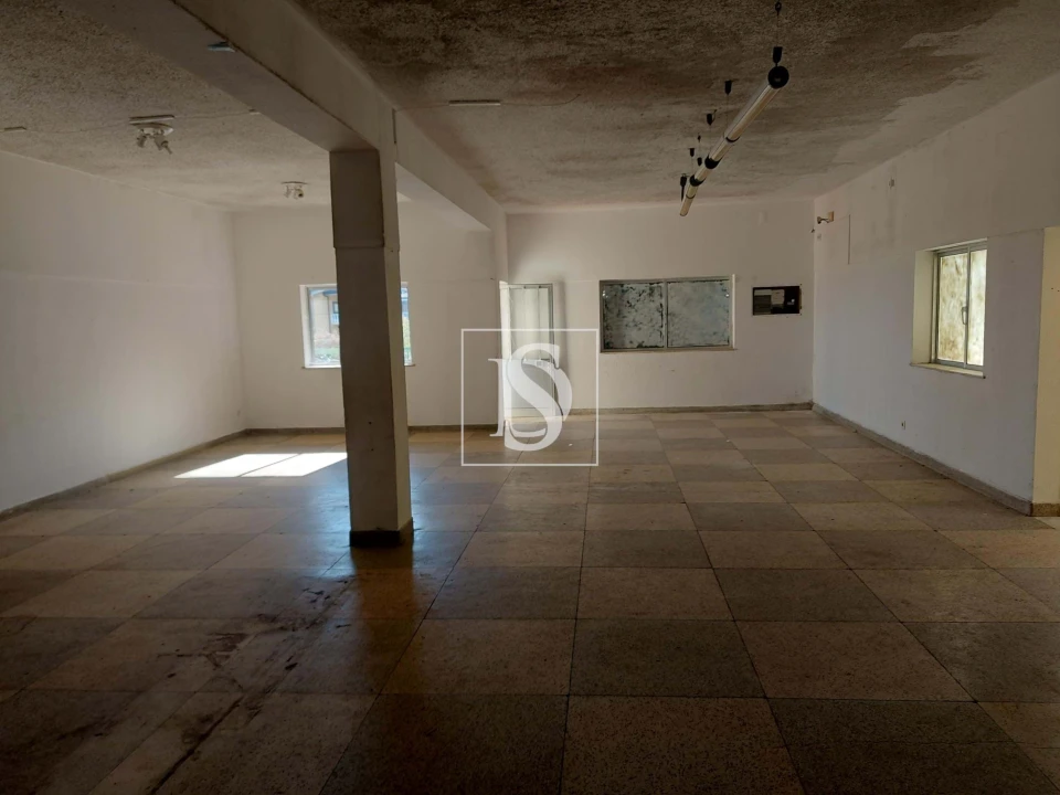 Prédio para Venda em Santiago de Besteiros Foto 30