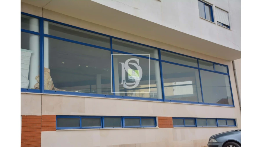 Armazém para Venda em São Pedro de Tomar Foto 1