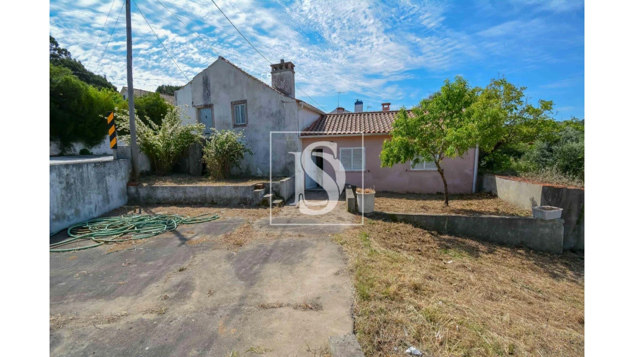 Moradia T3 para Venda em Casais e Alviobeira Foto 1