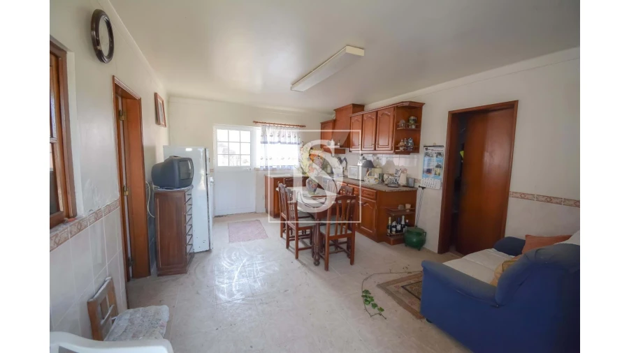 Moradia T3 para Venda em Casais e Alviobeira Foto 5