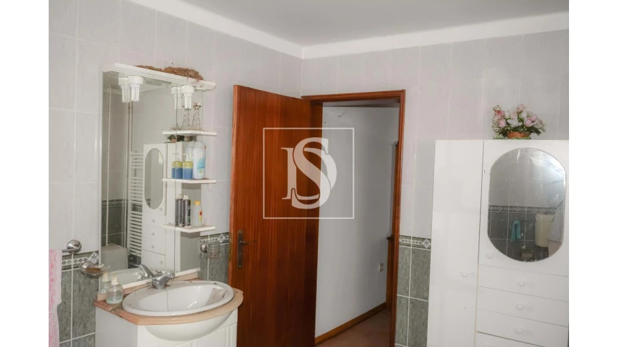 Moradia T3 para Venda em Casais e Alviobeira Foto 14