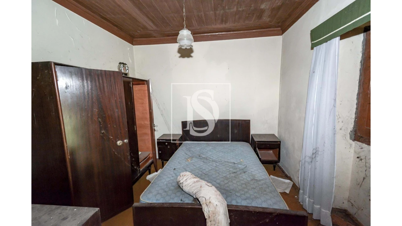 Moradia T4 para Venda em Casais e Alviobeira Foto 5