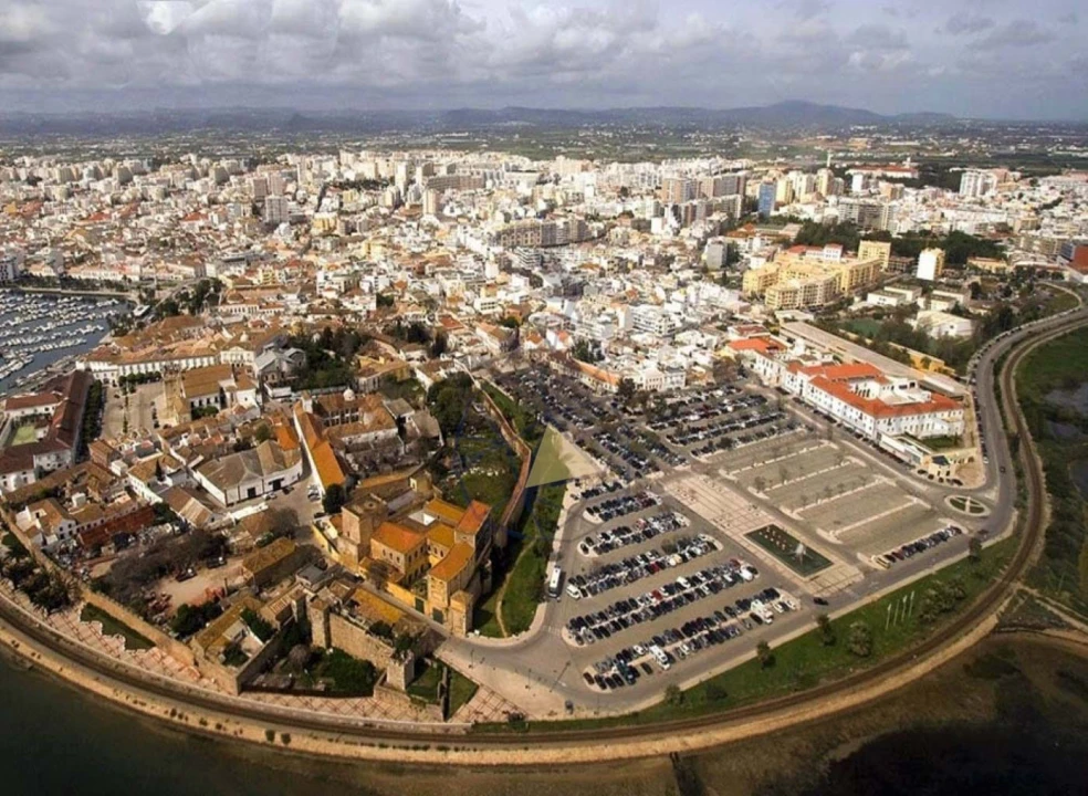 Terreno para Venda em Faro (Sé e São Pedro) Foto 7