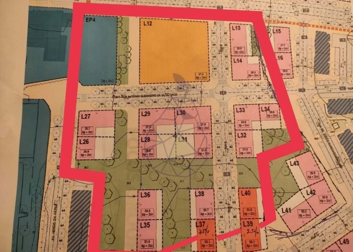 Terreno para Venda em Faro (Sé e São Pedro) Foto 2
