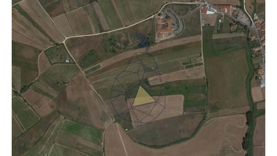 Terreno para Venda em Olhalvo Foto 10