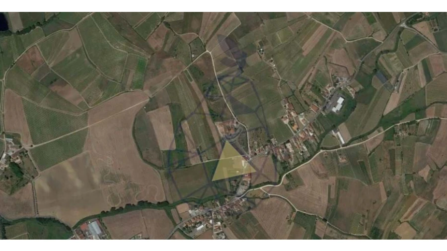 Terreno para Venda em Olhalvo Foto 8