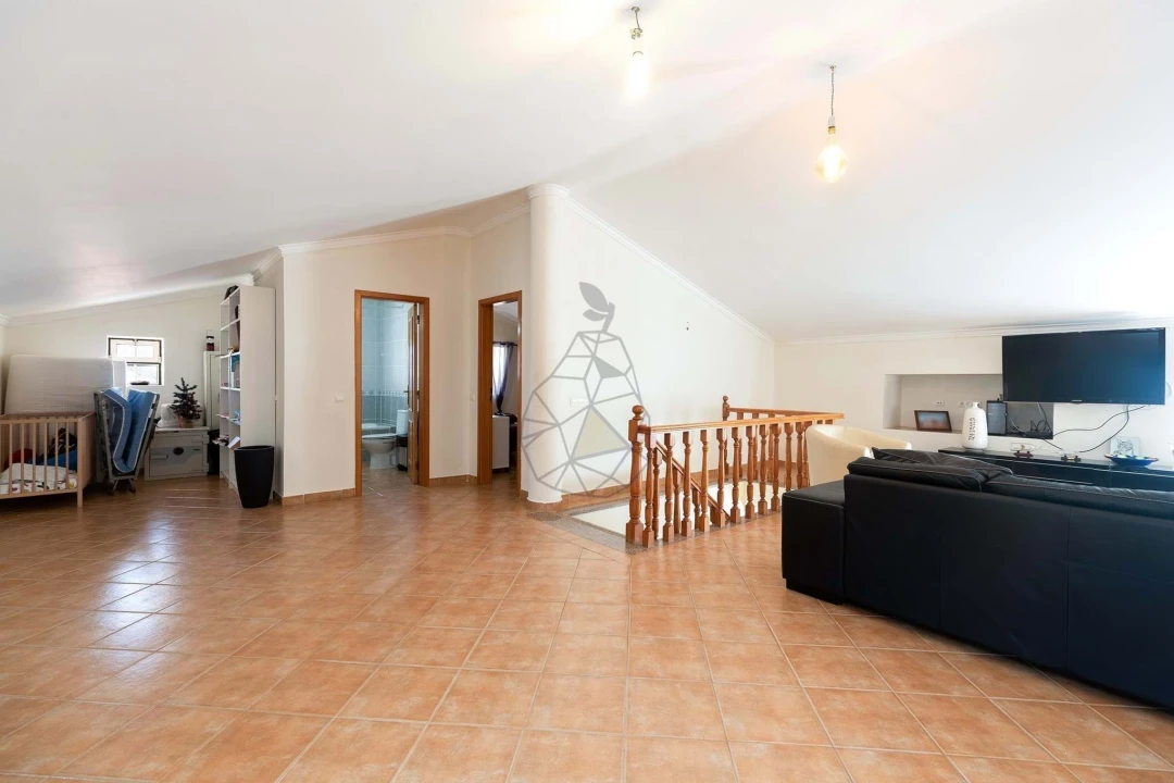 Moradia T10 para Venda em Silves Foto 43
