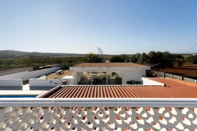 Moradia T10 para Venda em Silves
