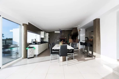 Moradia T10 para Venda em Silves