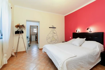 Moradia T10 para Venda em Silves