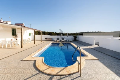 Moradia T10 para Venda em Silves