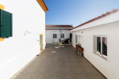 Moradia T10 para Venda em Silves