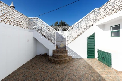 Moradia T10 para Venda em Silves